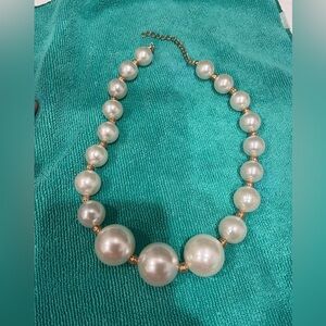 Women’s‎ necklace